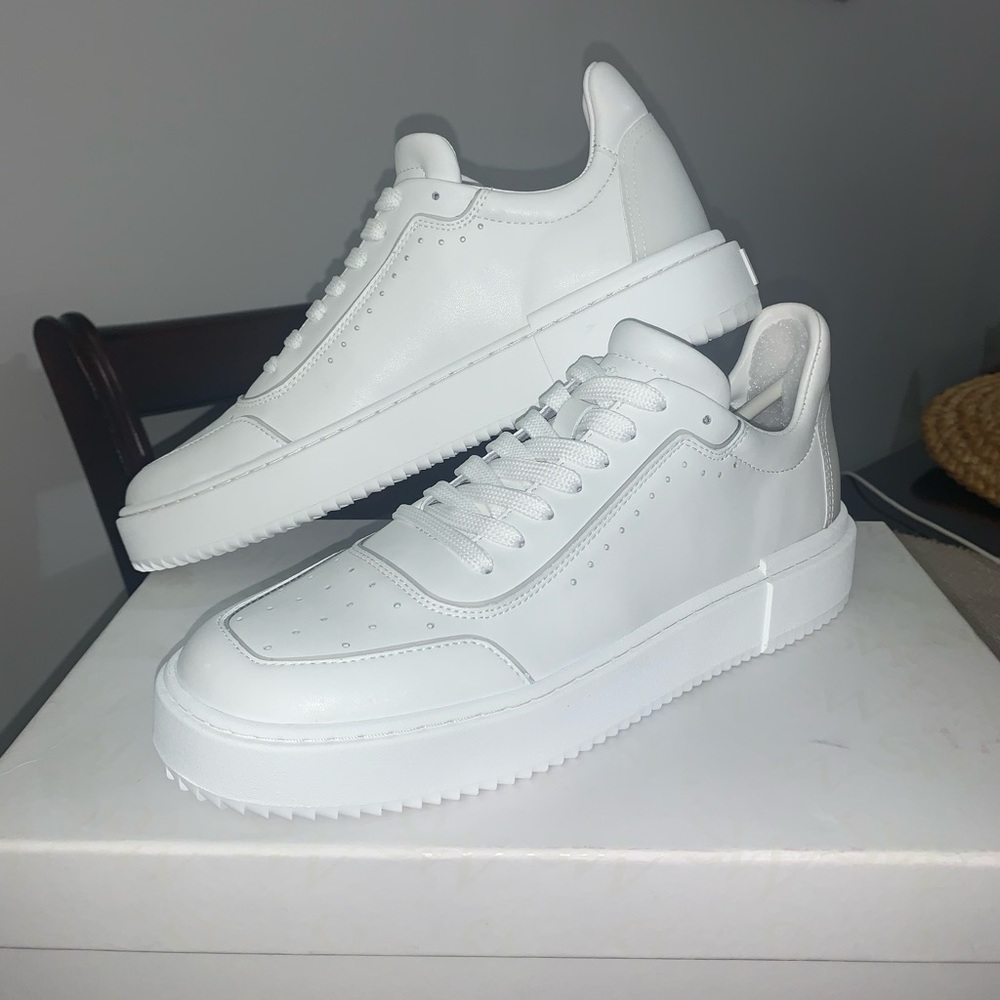 Stuart Weitzman Men White Shoes